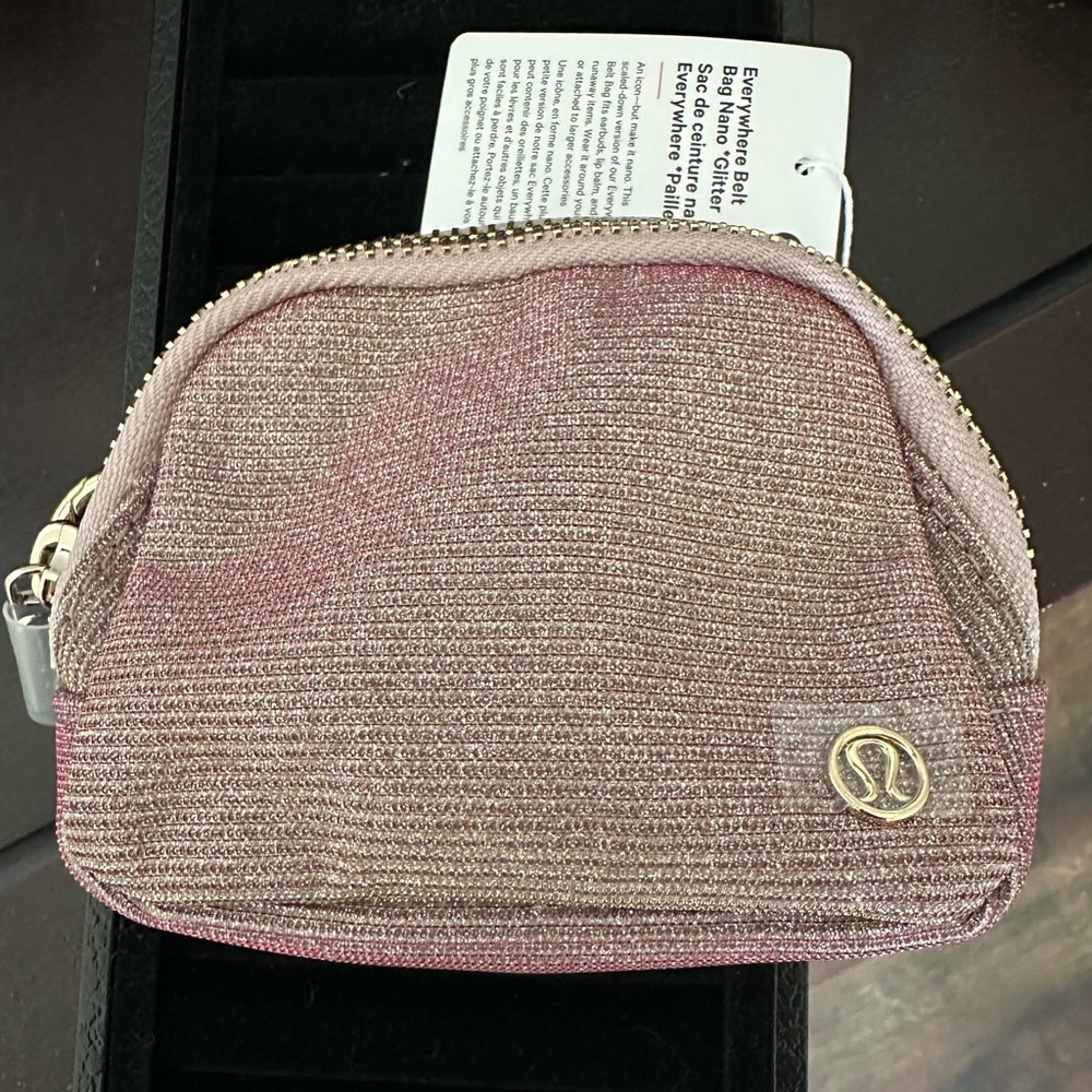 Lululemon Everywhere Belt Bag Nano
Glitter in Pink Champagne NWT